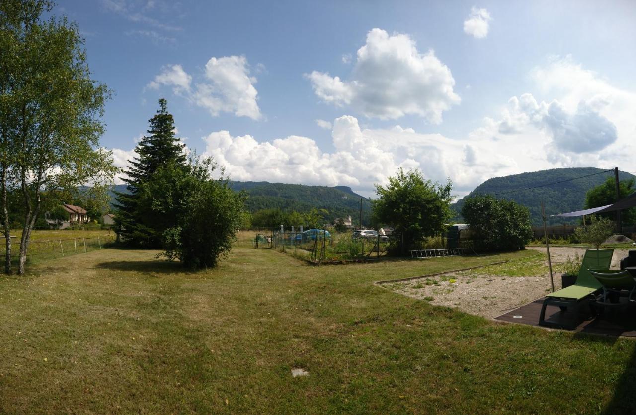 Les Du Pavillon F2 Lodge